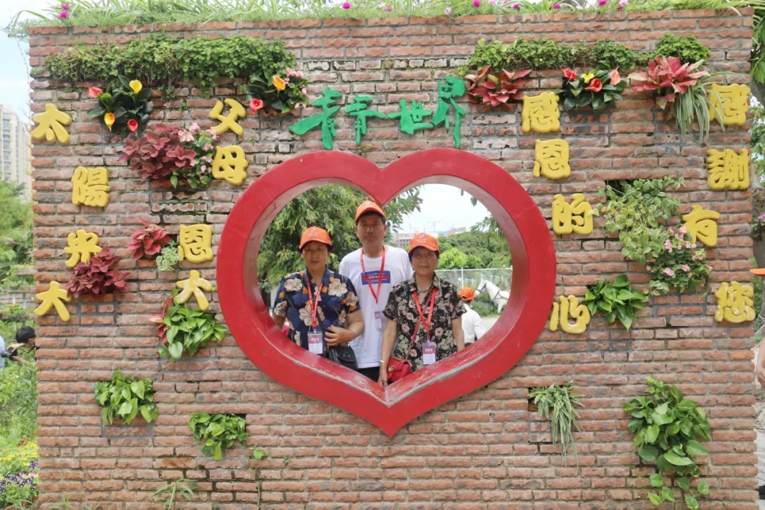 DƬ